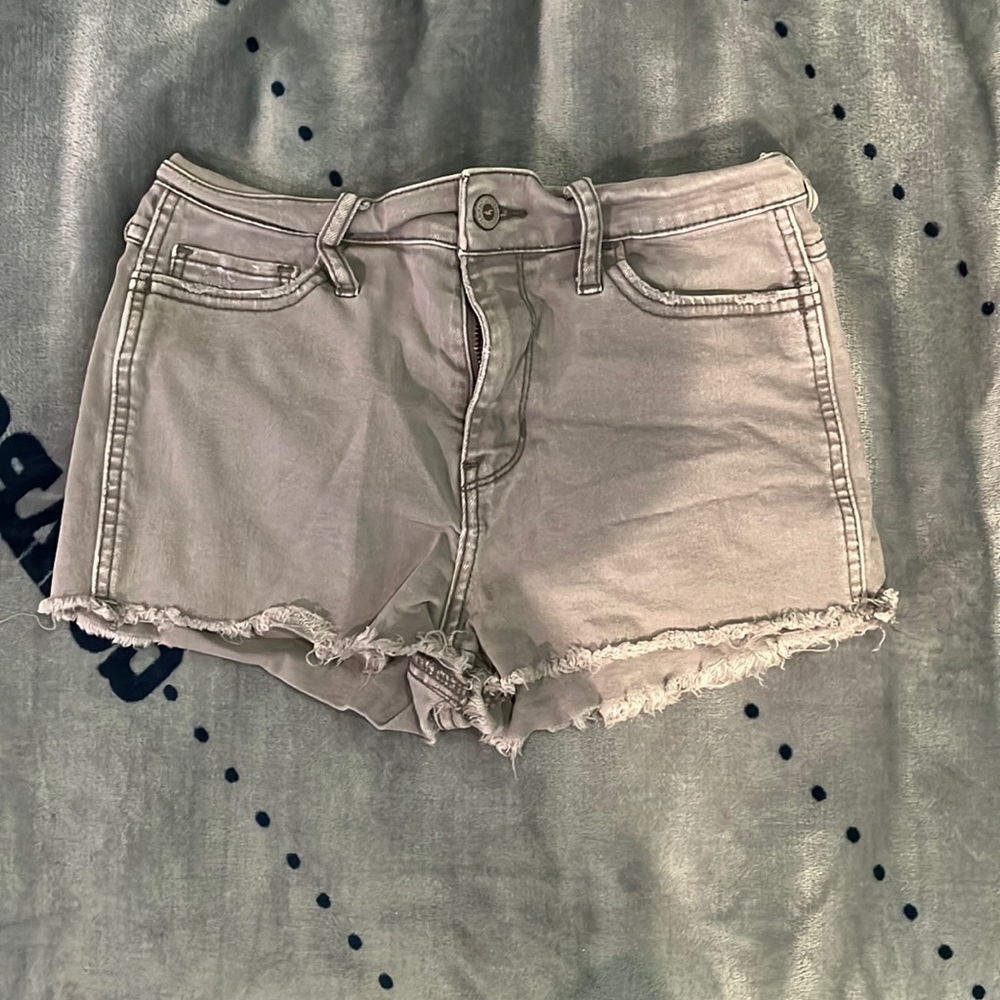 grey hollister jean shorts